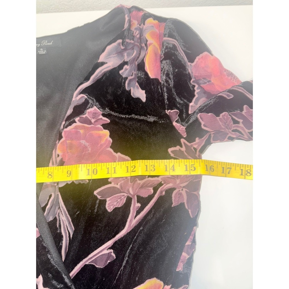 Romper Women's  Black Velvet Floral Whimsy Goth, Vampy Small - Picture 6 of 13